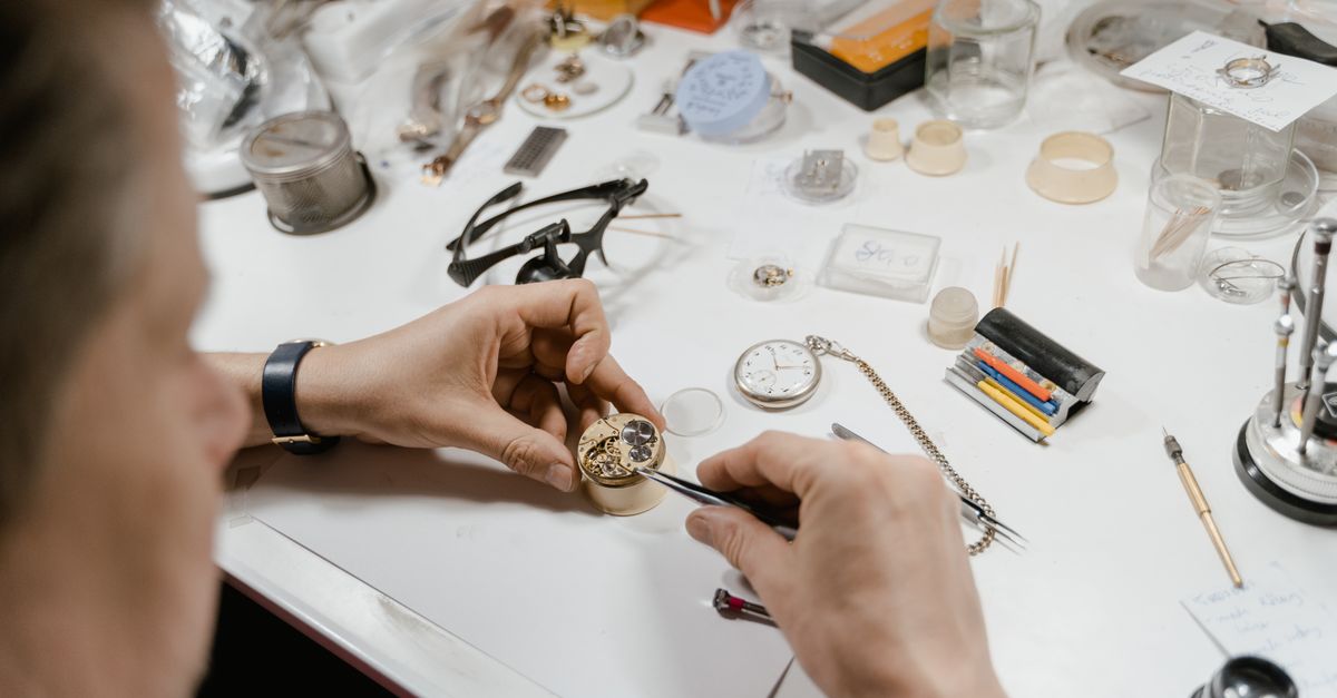 Tout savoir sur les montres à complications : enjeux et spécificités