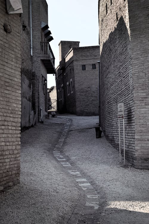 Free stock photo of ancient, brick walls, downtown
