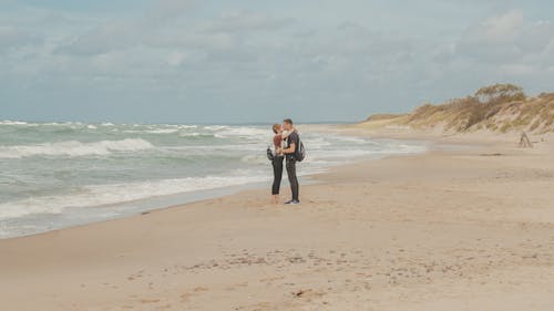 Fotobanka s bezplatnými fotkami na tému Baltské more, bozkávanie, breh