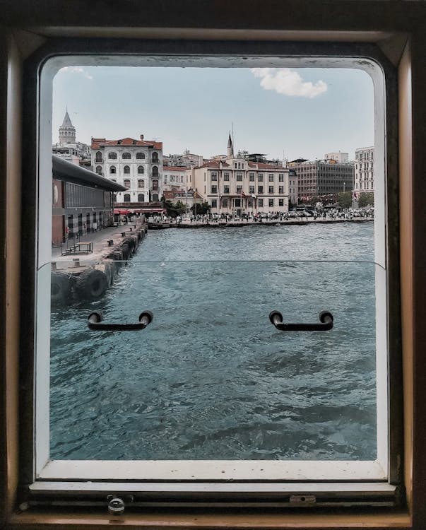 Darmowe zdjęcie z galerii z kanał wodny, molo, nabrzeże