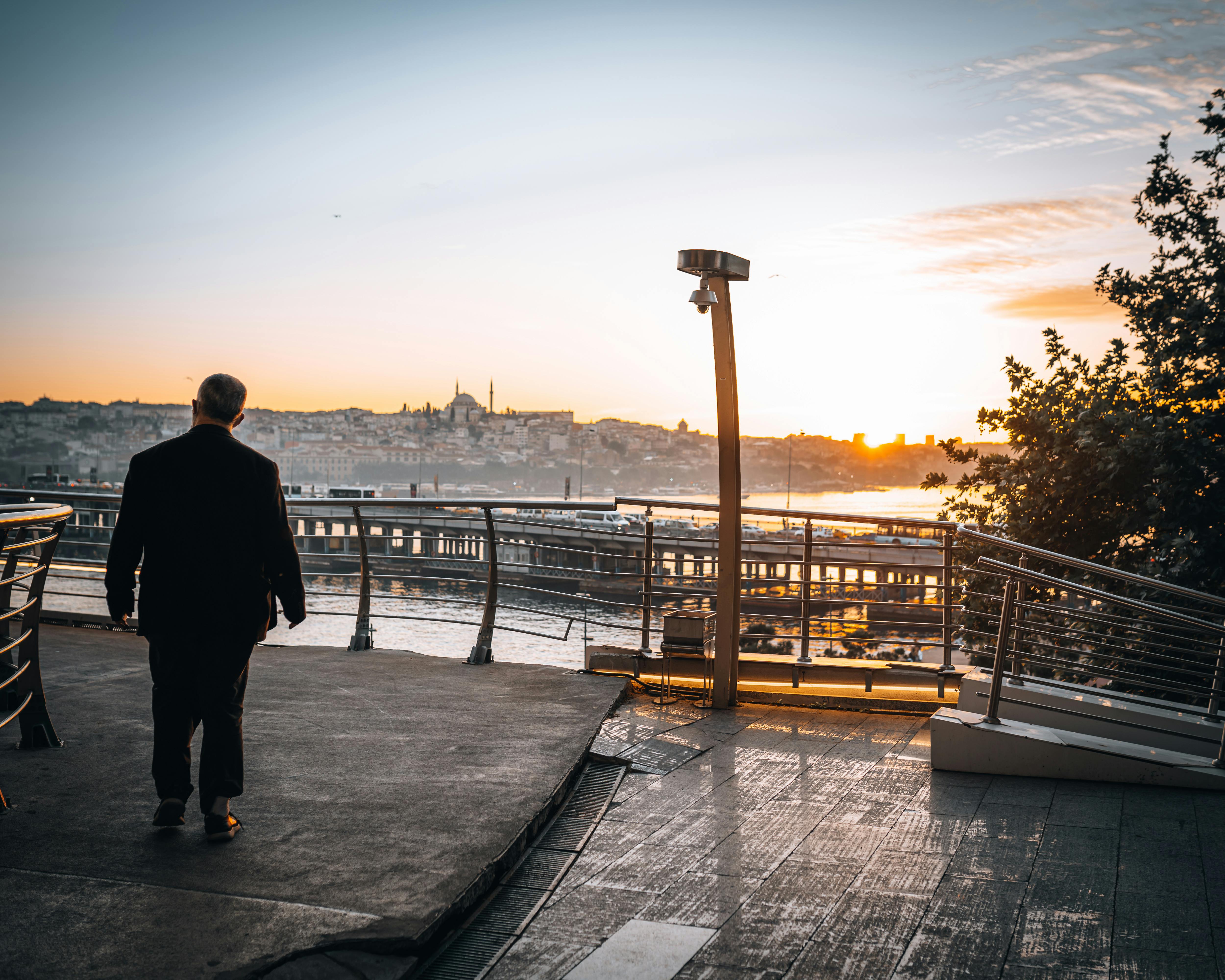 How to Do a Sunset Walk in Any European City