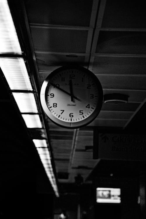 Základová fotografie zdarma na téma analogový, čas, černobílý