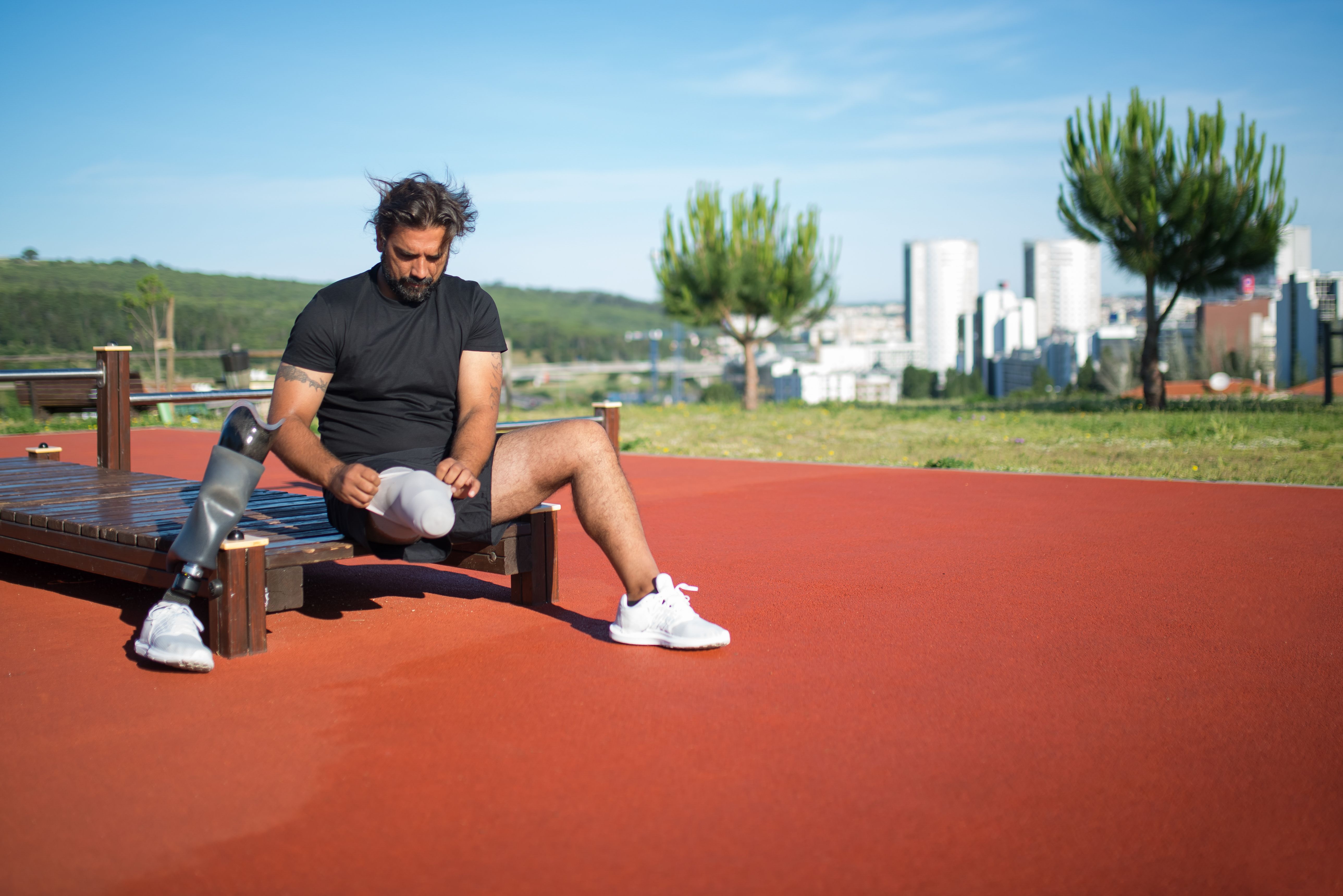 The ultimate outdoor workout: all you need is a park bench — Photo by Kampus Production on Pexels