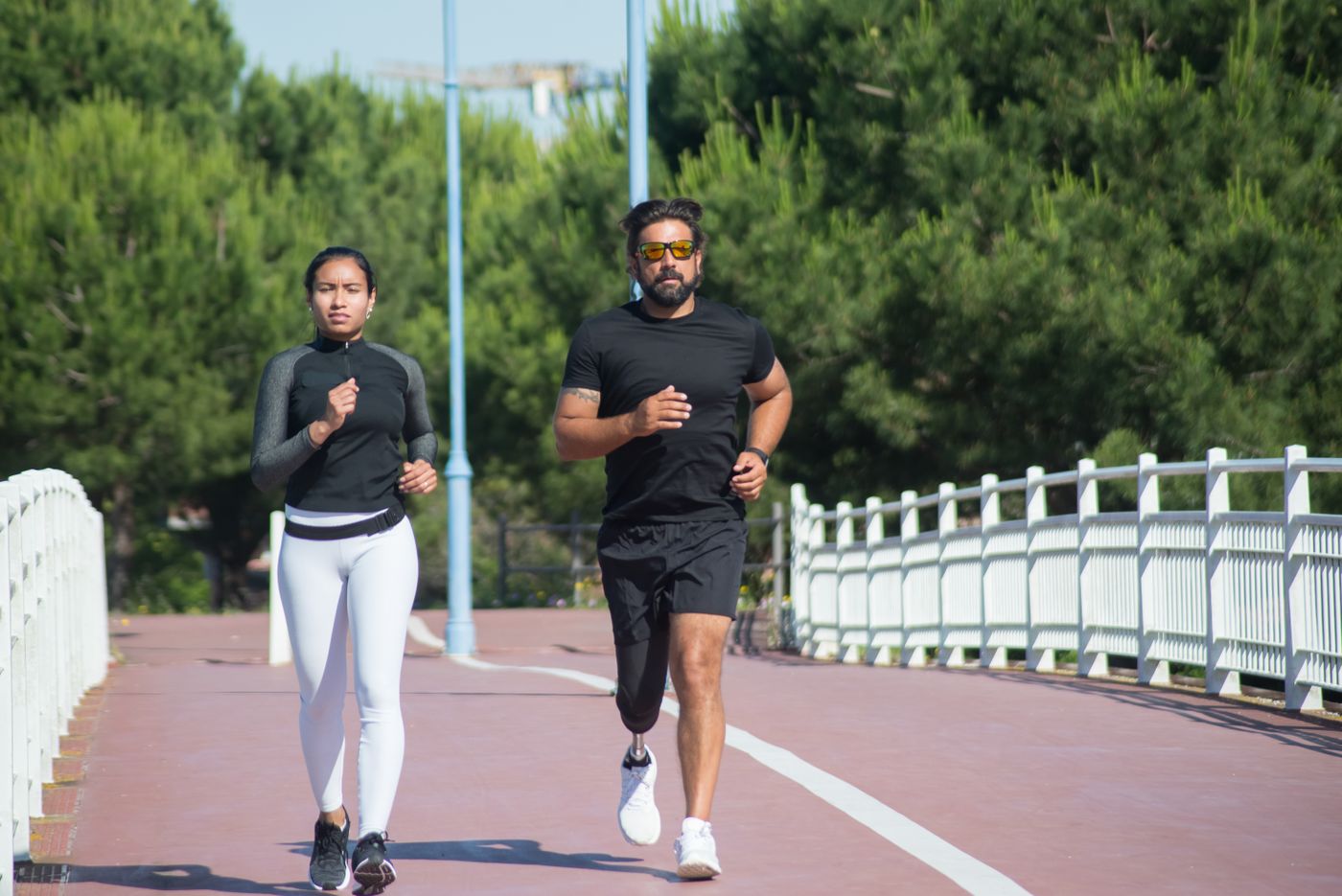 Personas activas que cuidan su omega-3