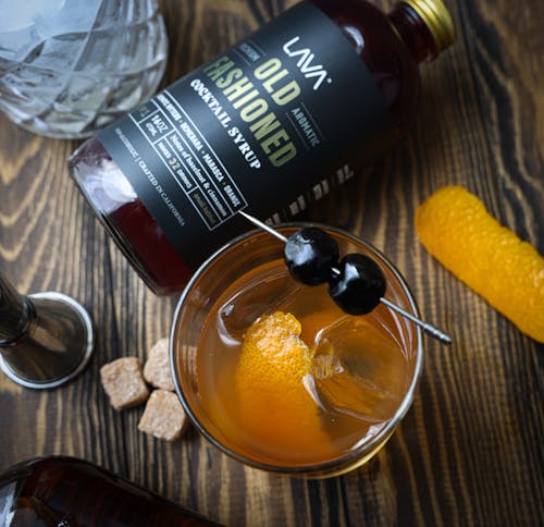 Kostenloses Stock Foto zu bourbon, cocktail, draufsicht