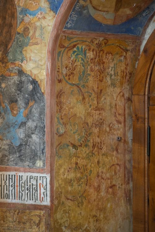 Free Intricate fresco artwork featuring religious themes on a weathered wall, rich in history. Stock Photo