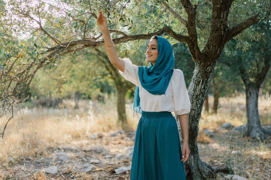 371. Outfit Muslimah Terbaik untuk Pekerja Lapangan 371. Outfit Muslimah Terbaik untuk Pekerja Lapangan
