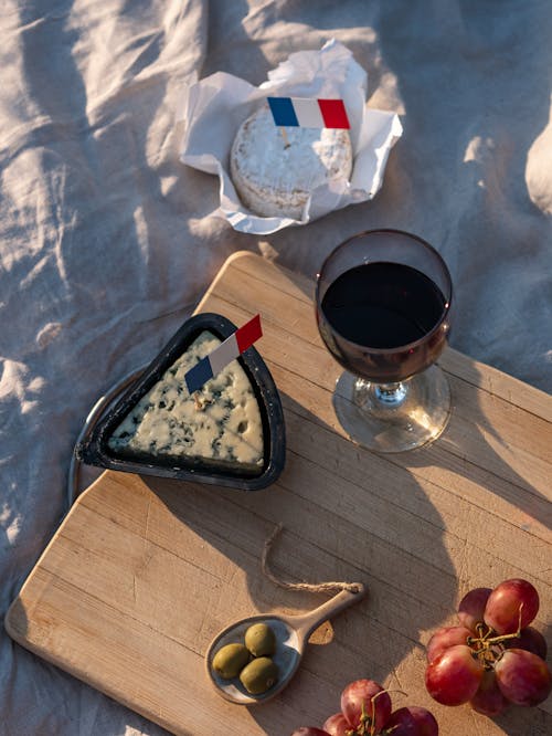 Základová fotografie zdarma na téma červené víno, deka, dřevěná deska