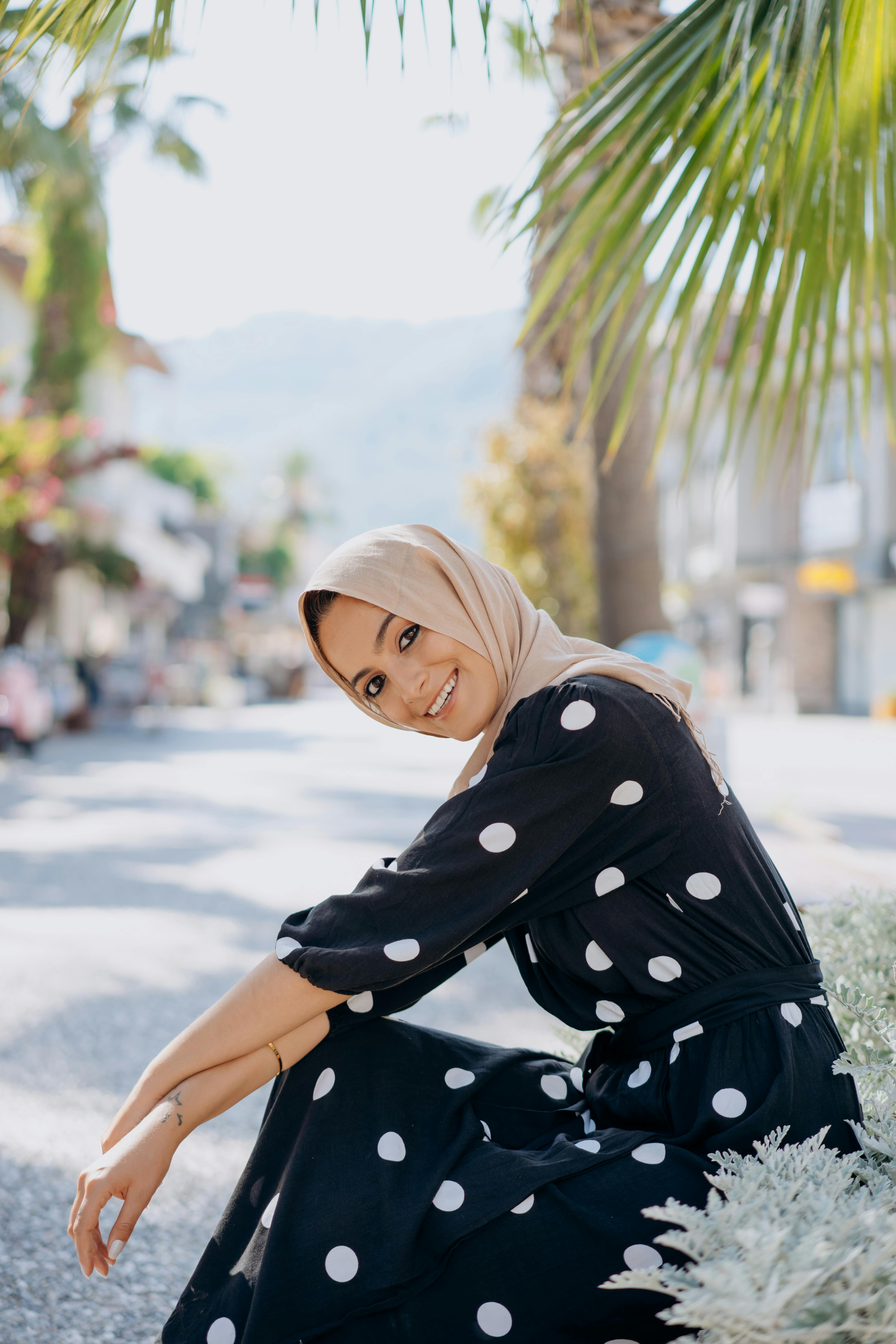 hijab with black and white dress
