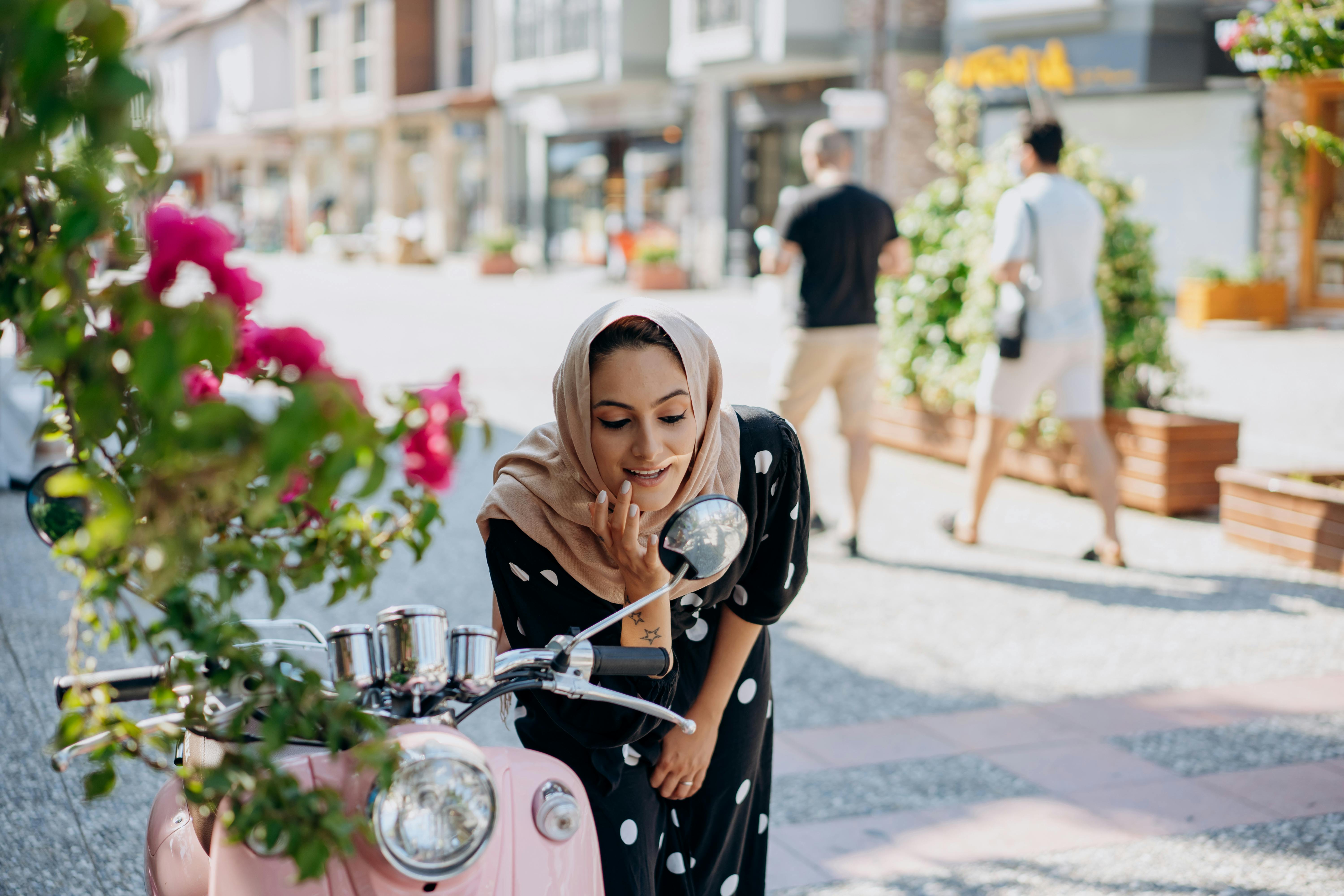 There’s An Electric Scooter Gold Rush Happening In India — Photo by Mikhail Nilov on Pexels