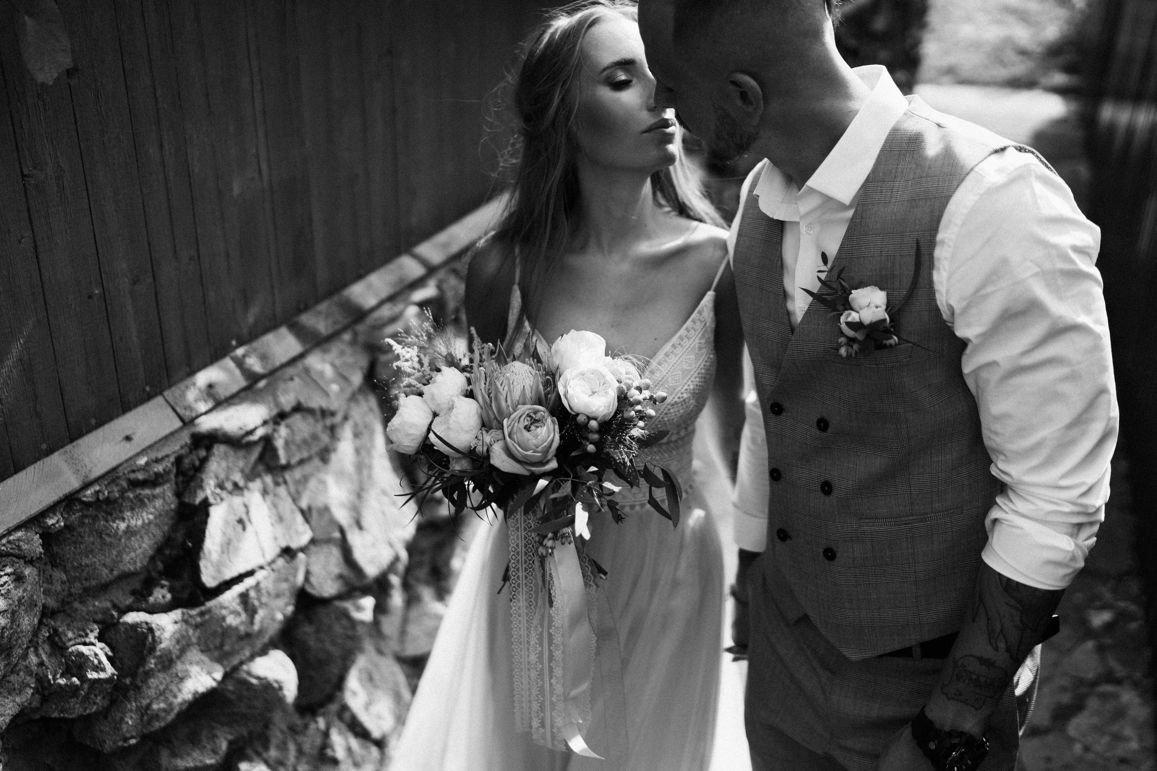 Tips for Buying a Wedding Dress Online