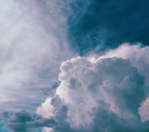 White Clouds in the Blue Sky 