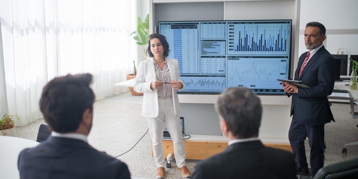 Inflation Calculator: How Much Will College Cost in 2035?