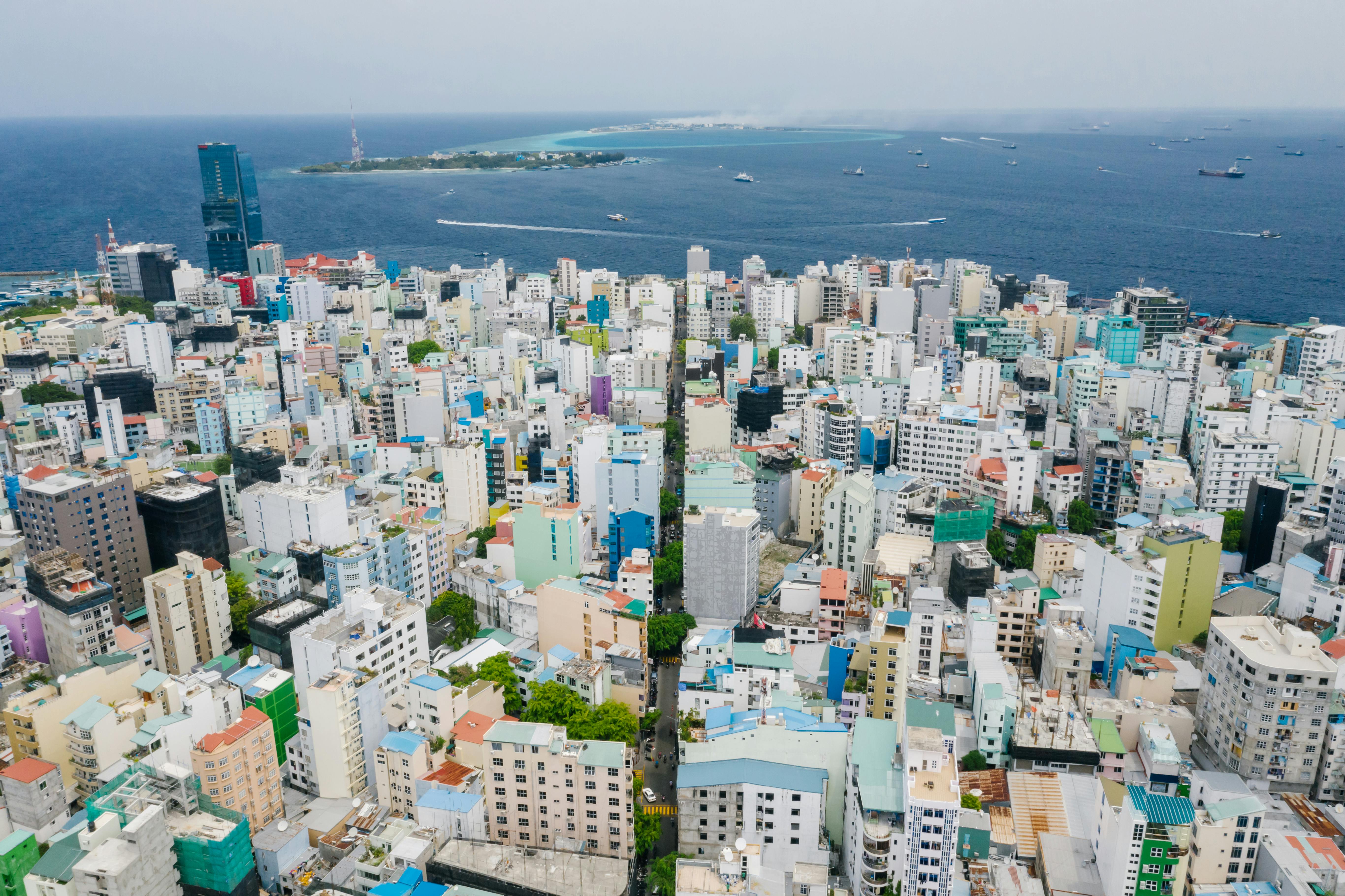 Google Maps satellite view highlighting commercial roofing opportunity - Google Maps leads