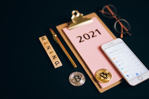 Základová fotografie zdarma na téma 2021, bitcoin, černé pozadí