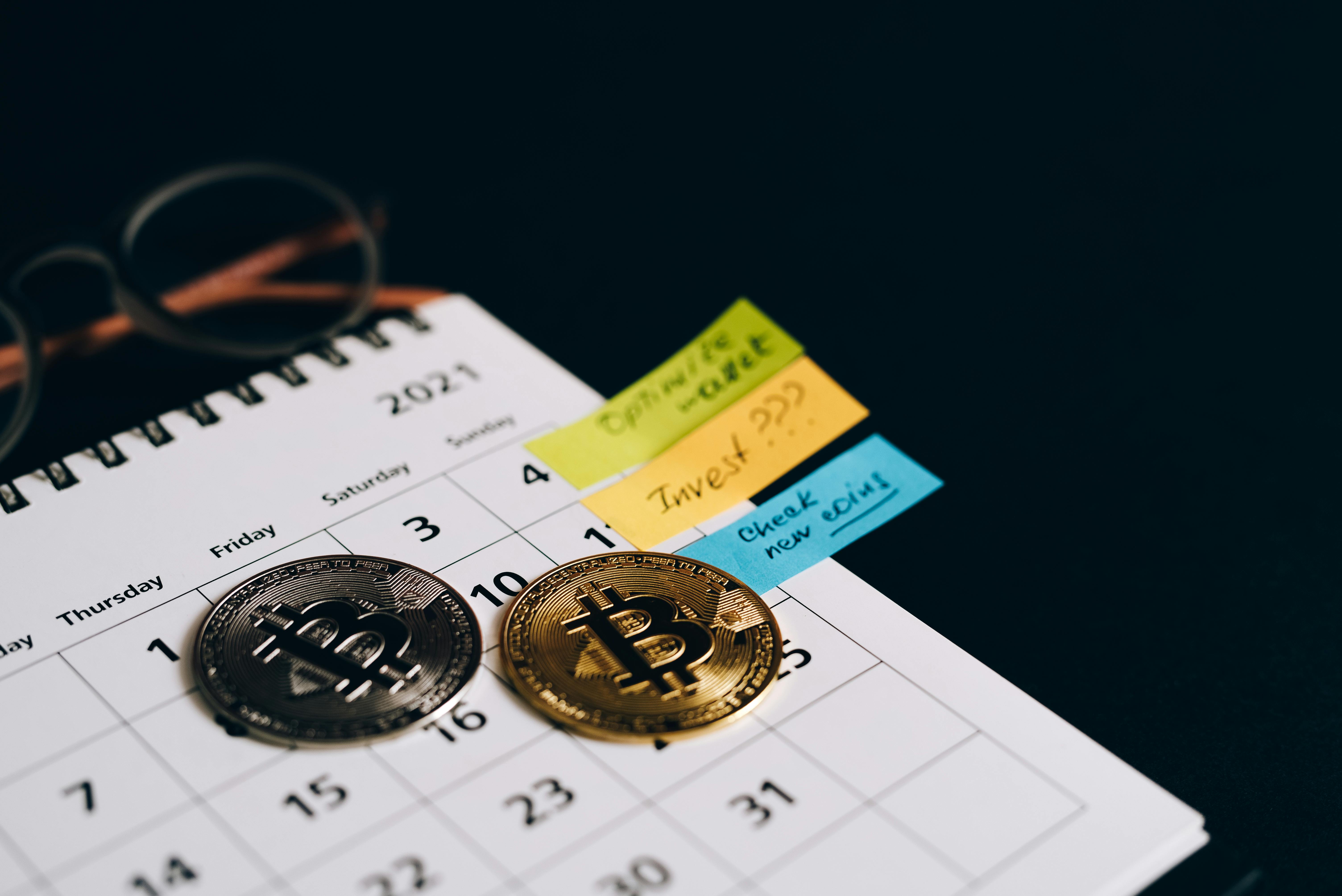 bitcoins on calendar