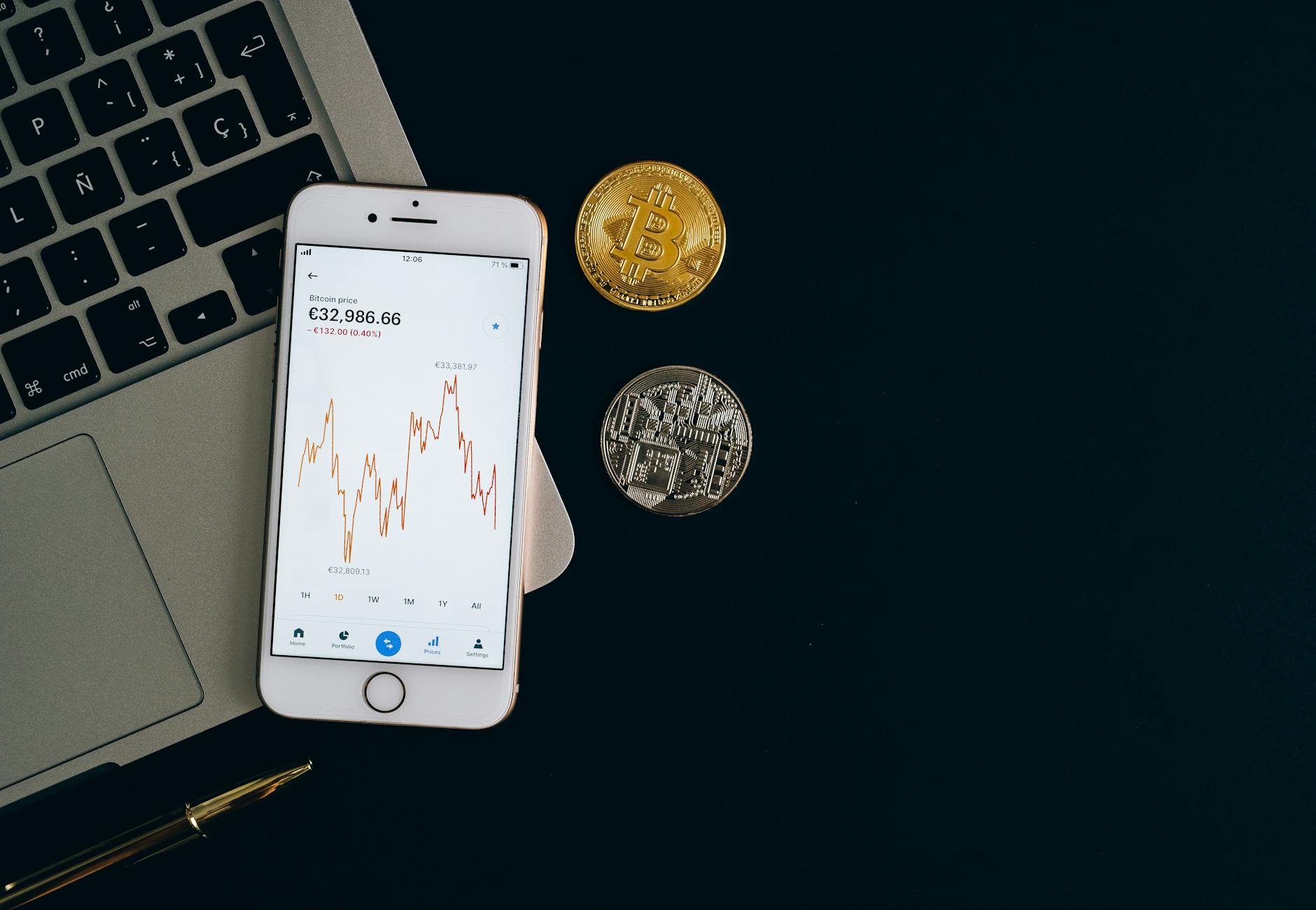 Crypto market downturn. Key support levels shattered. Altcoin slump news, digital asset volatility. Crypto market downturn. Key support levels shattered. Altcoin slump news, digital asset volatility.