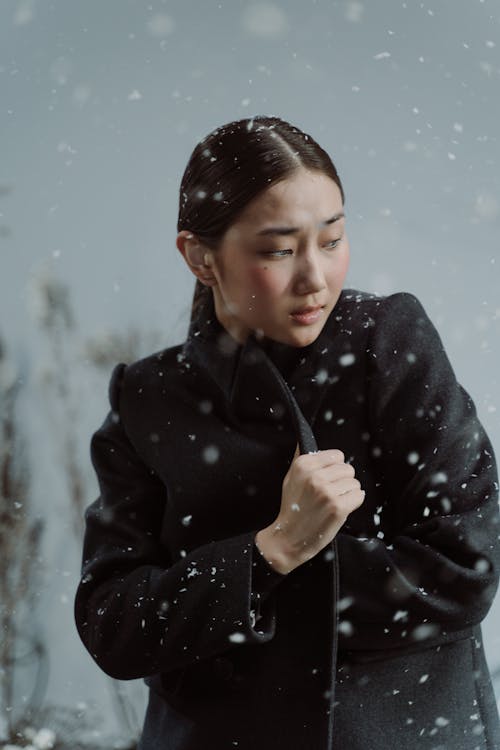 Kostnadsfri bild av asiatisk kvinna, kall, konceptuell