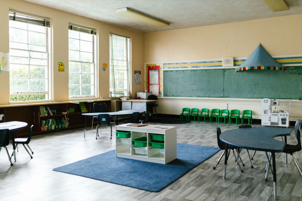 student moves in Wollaston — Student Moves in Wollaston — the working end of the job