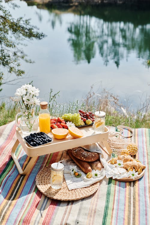 Foto profissional grátis de alimento, ao ar livre, piquenique