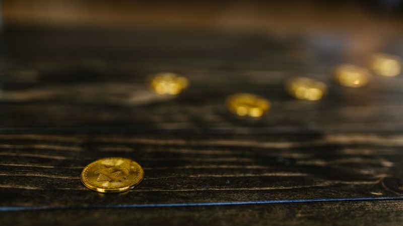 Bitcoin: Queda atrai investidores e base cresce 50%