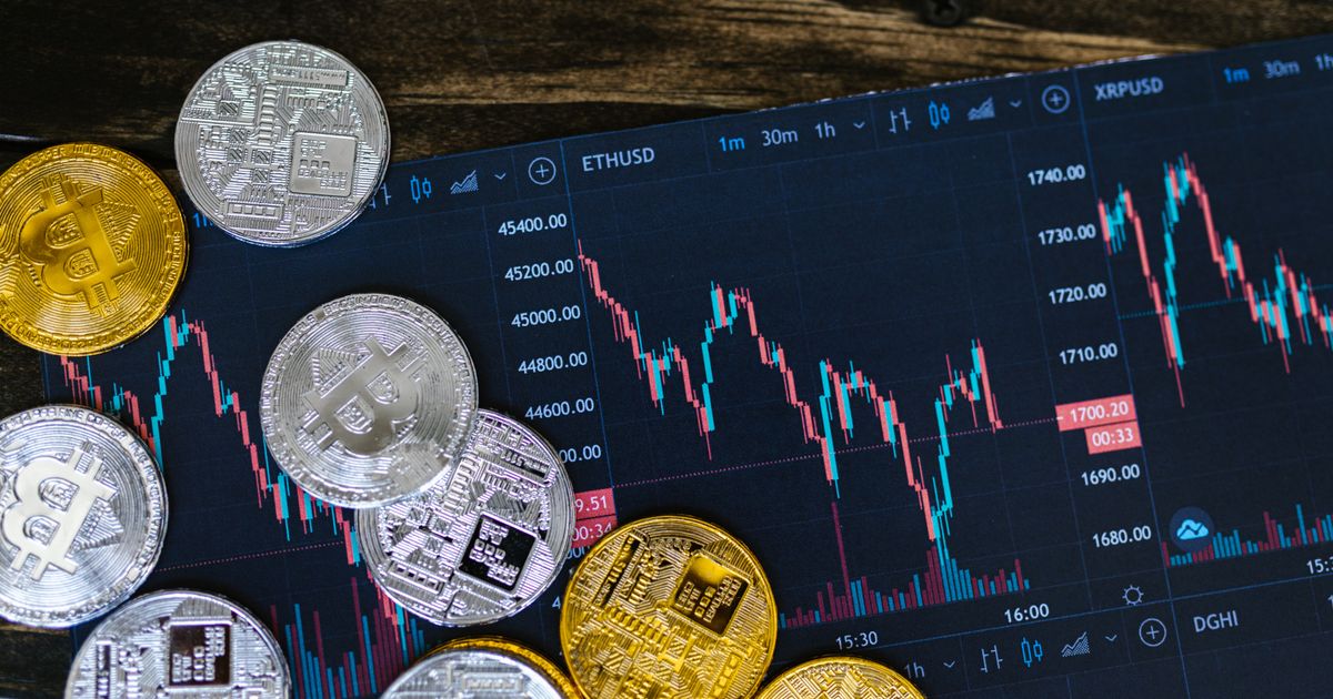 Smart Money Moves: Building Wealth in a Volatile Economy