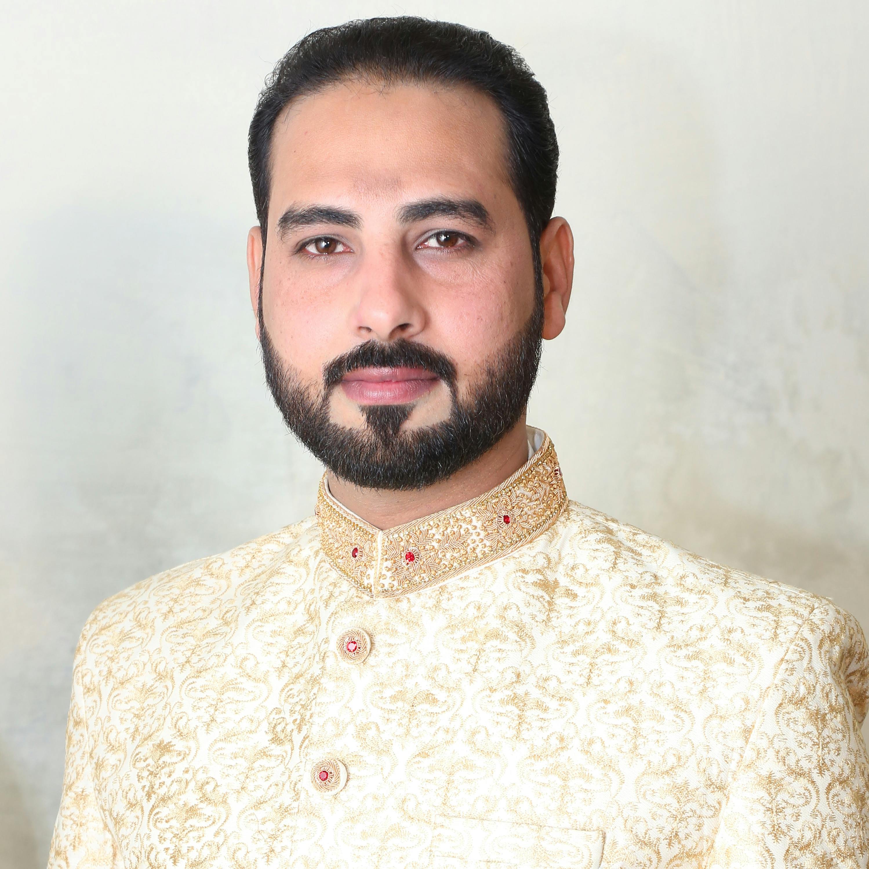 Trader meditating to stay calm during Forex trading