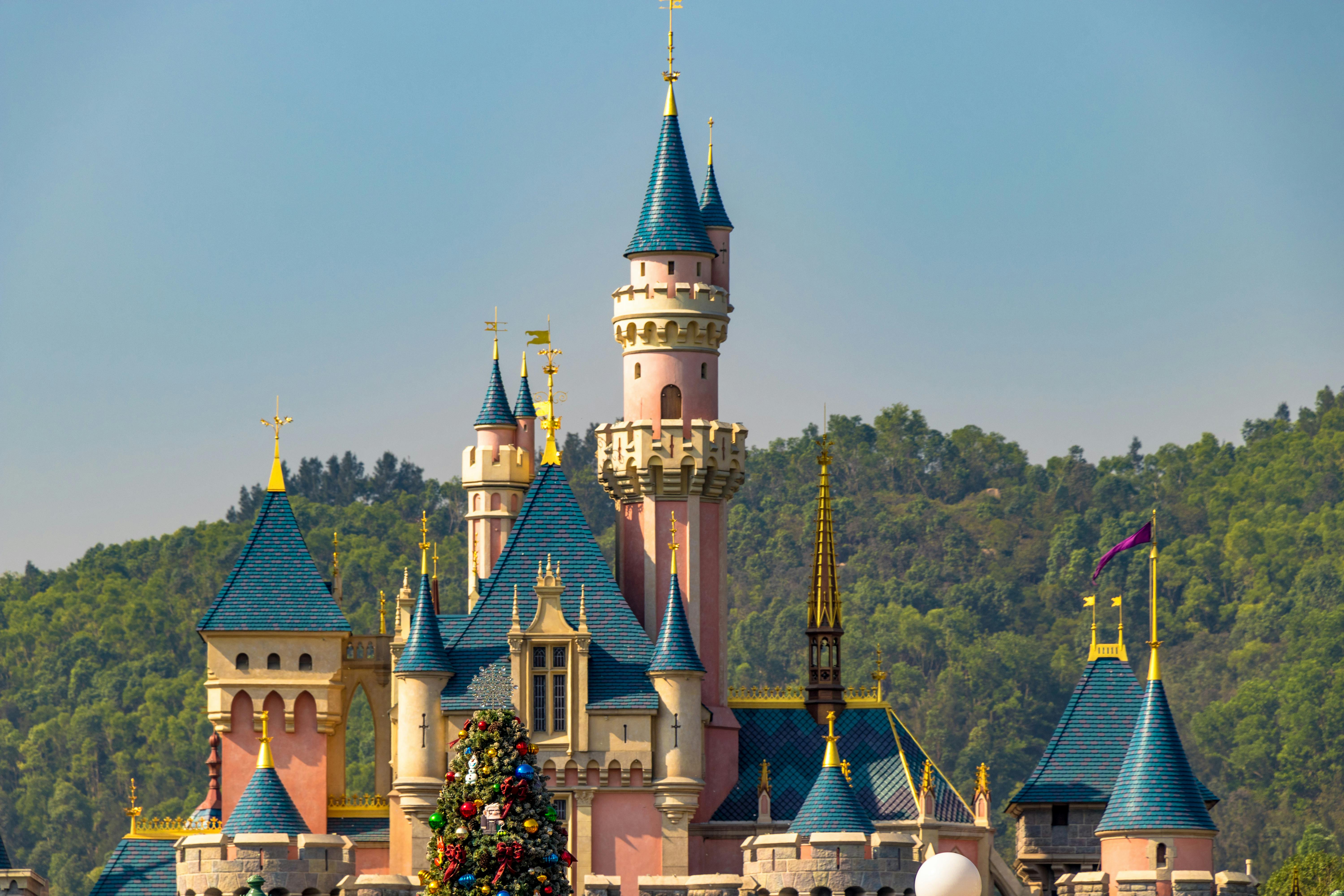 Pexels Photo 837415 ?cs=srgb&dl=amazing Castle Disneyland Hong Kong 837415 &fm=jpg