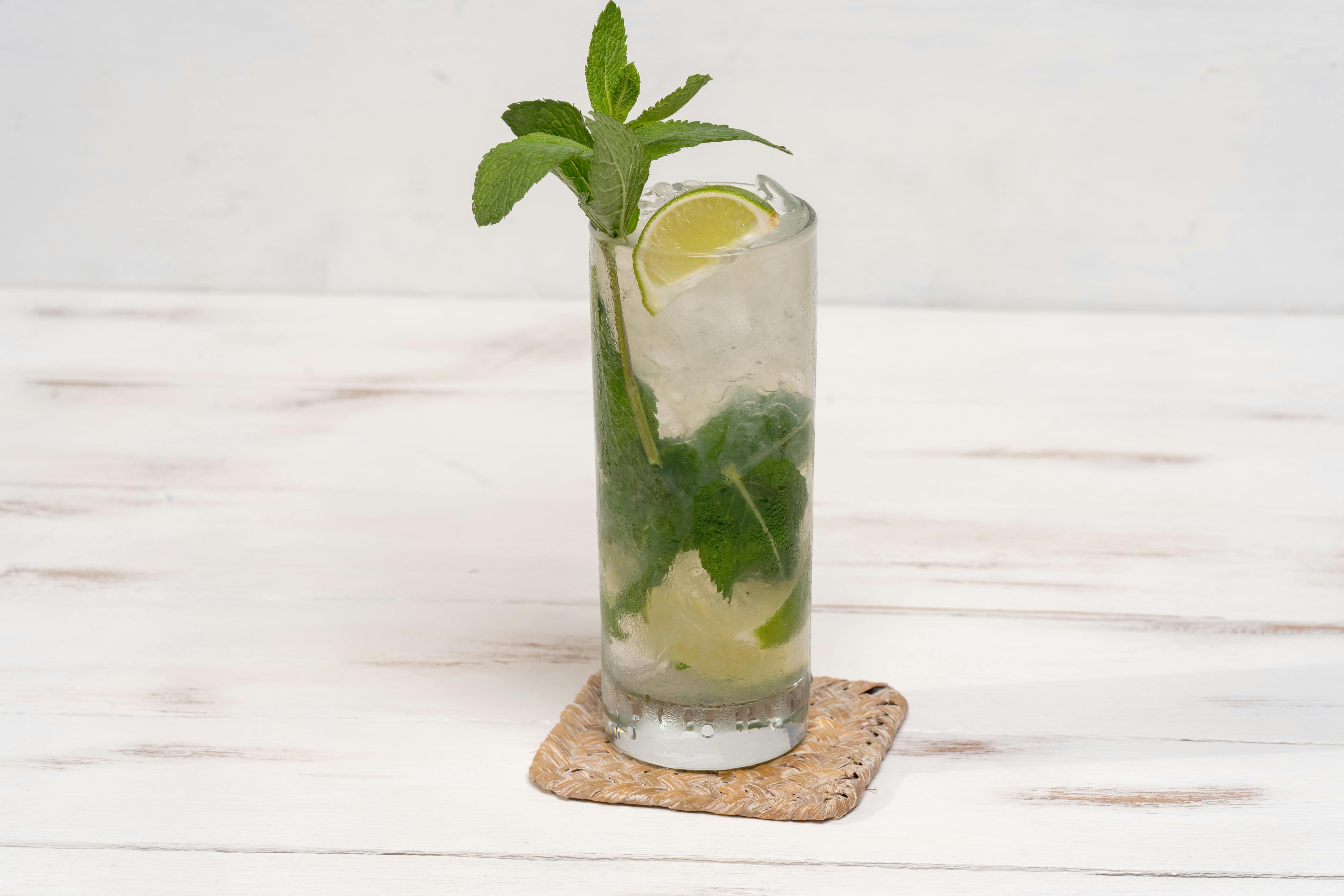 Origen del Mojito Cubano: Descubre su Creador