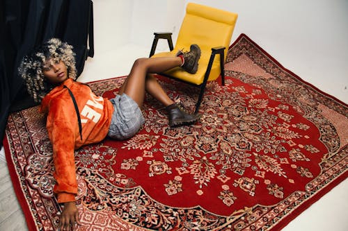 Gratis lagerfoto af afroamerikansk kvinde, dekoration, fodtøj