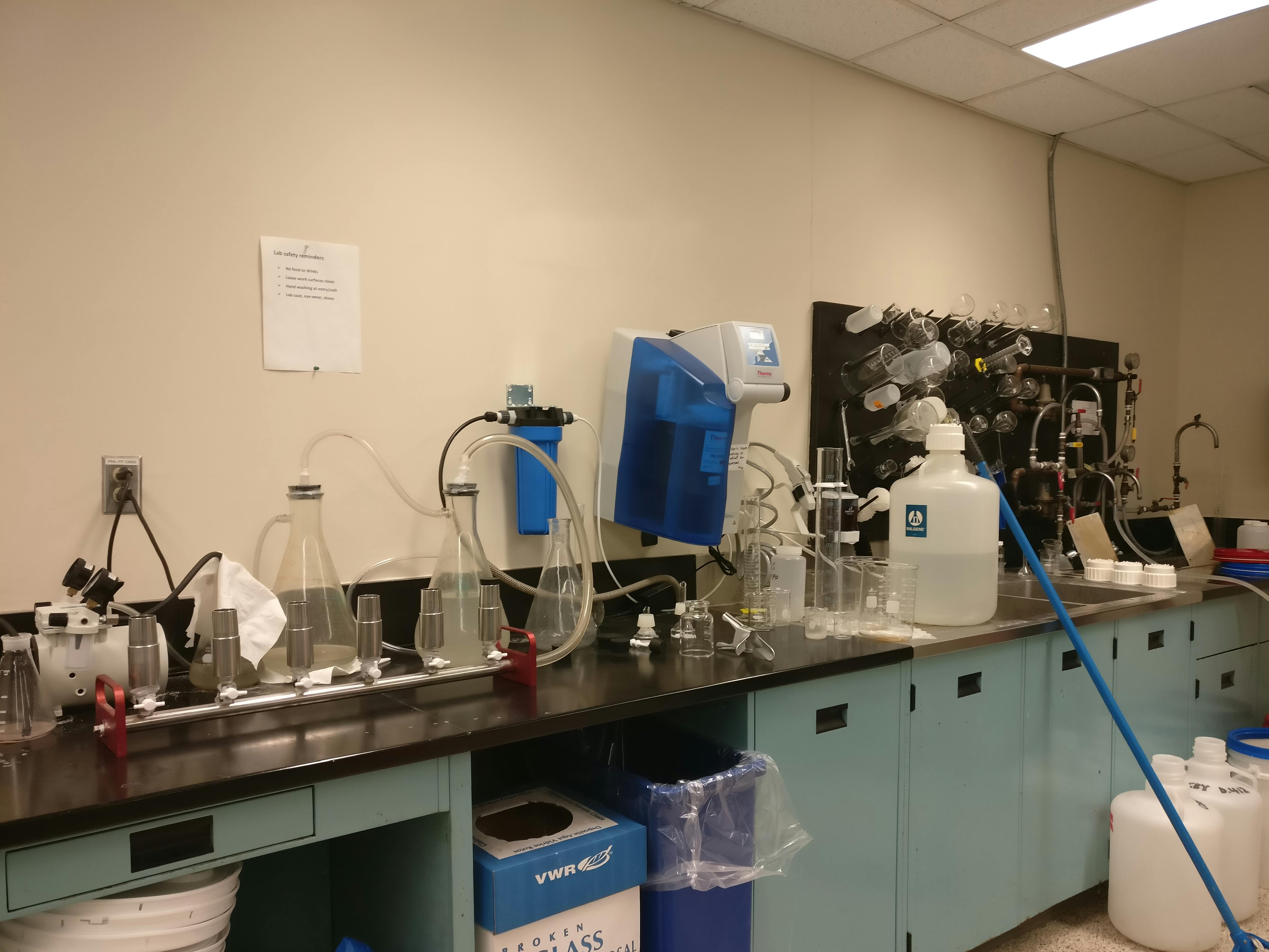 Free stock photo of beaker, lab, laboratory