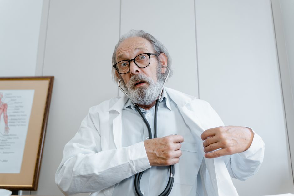 Ottawa Doctor Embraces AI as a Tool in the Exam Room