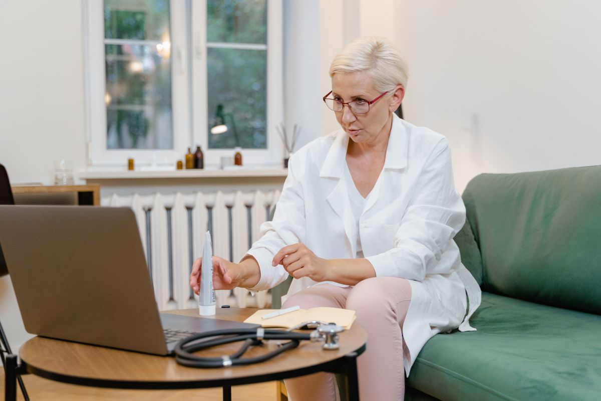Menopause Clinic in Vijayawada at Ashwa Hospitals