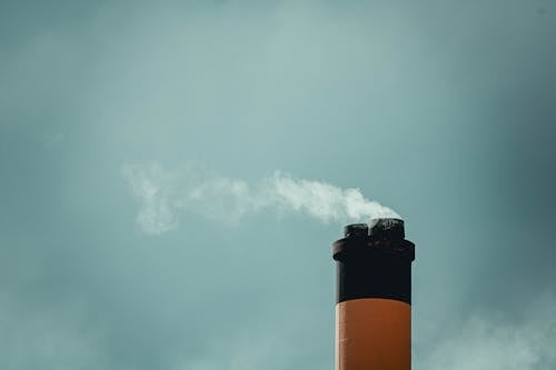 Kostenloses Stock Foto zu bewölkt, graue wolken, kamin