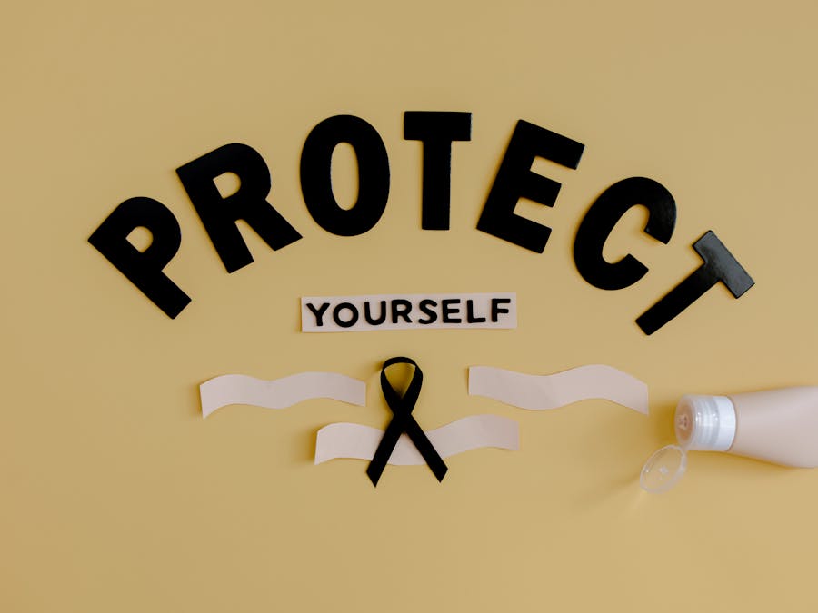 What are the first warning signs of prostate cancer?