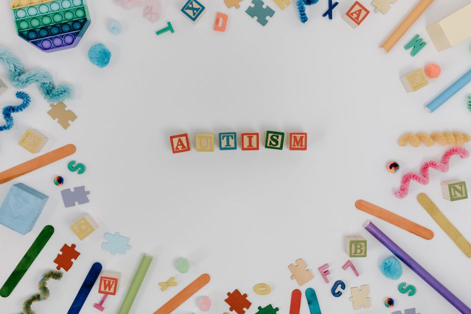 Best Quiet Sensory Toys for Autistic Toddlers in a Small London Flat – My Honest Review