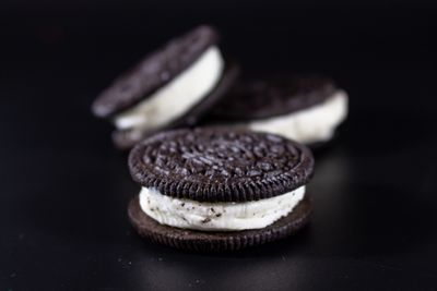 Cocoa sandwich cookies with thick cream filling — photo by Terrance Barksdale on Pexels
