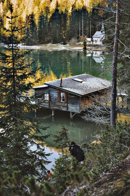Photos gratuites de bord de lac, cabane en bois, cabine