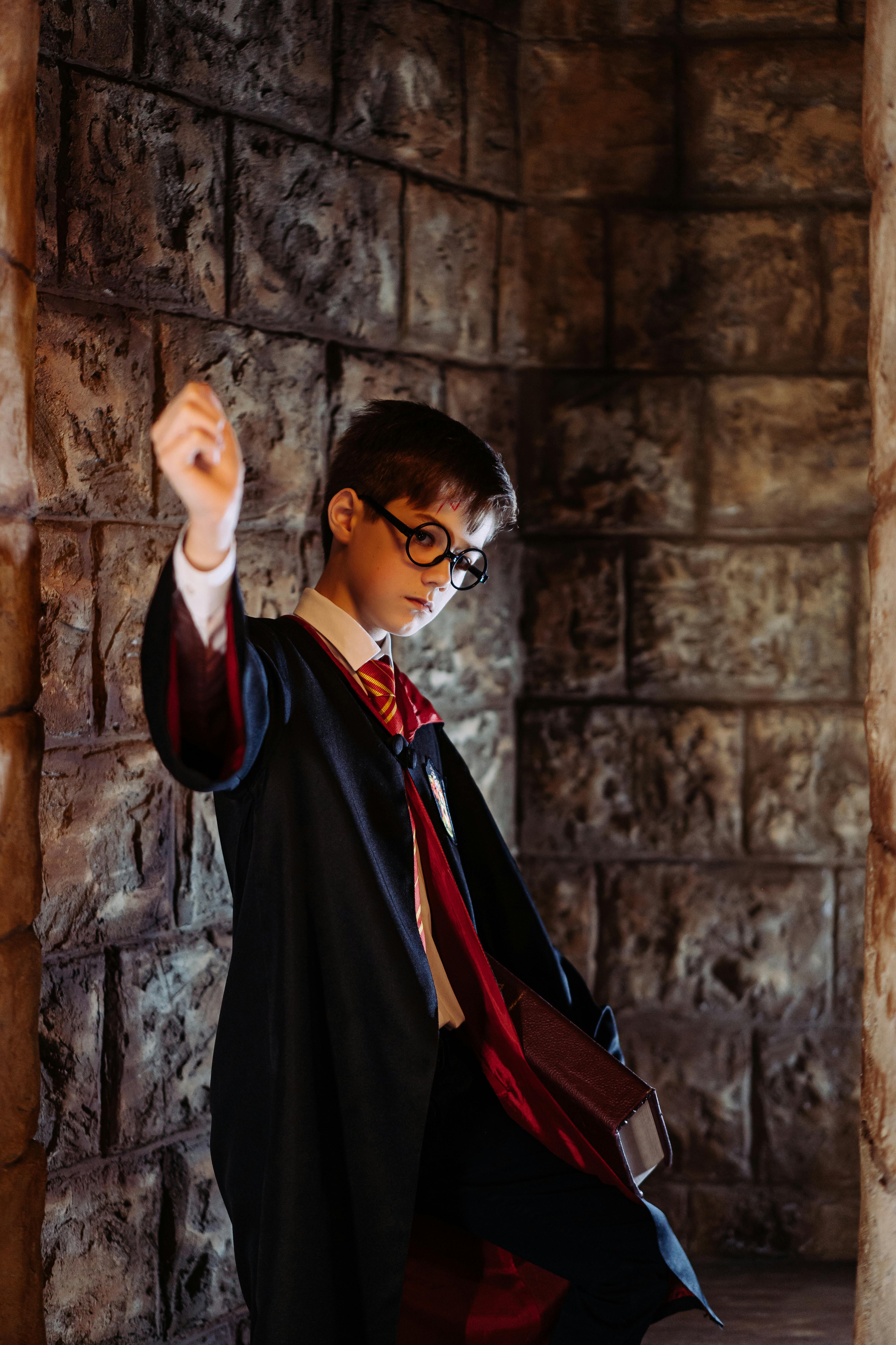 937 Harry Potter Costume Stock Photos, High-Res Pictures, and Images -  Getty Images