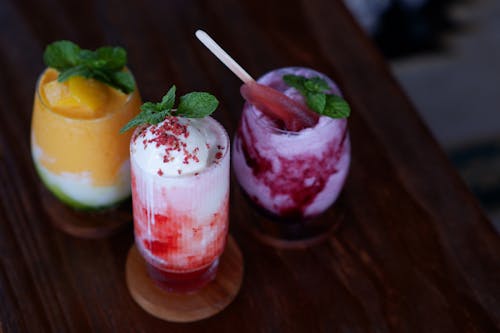 Clear Drinking Glasses With Fruit Shakes