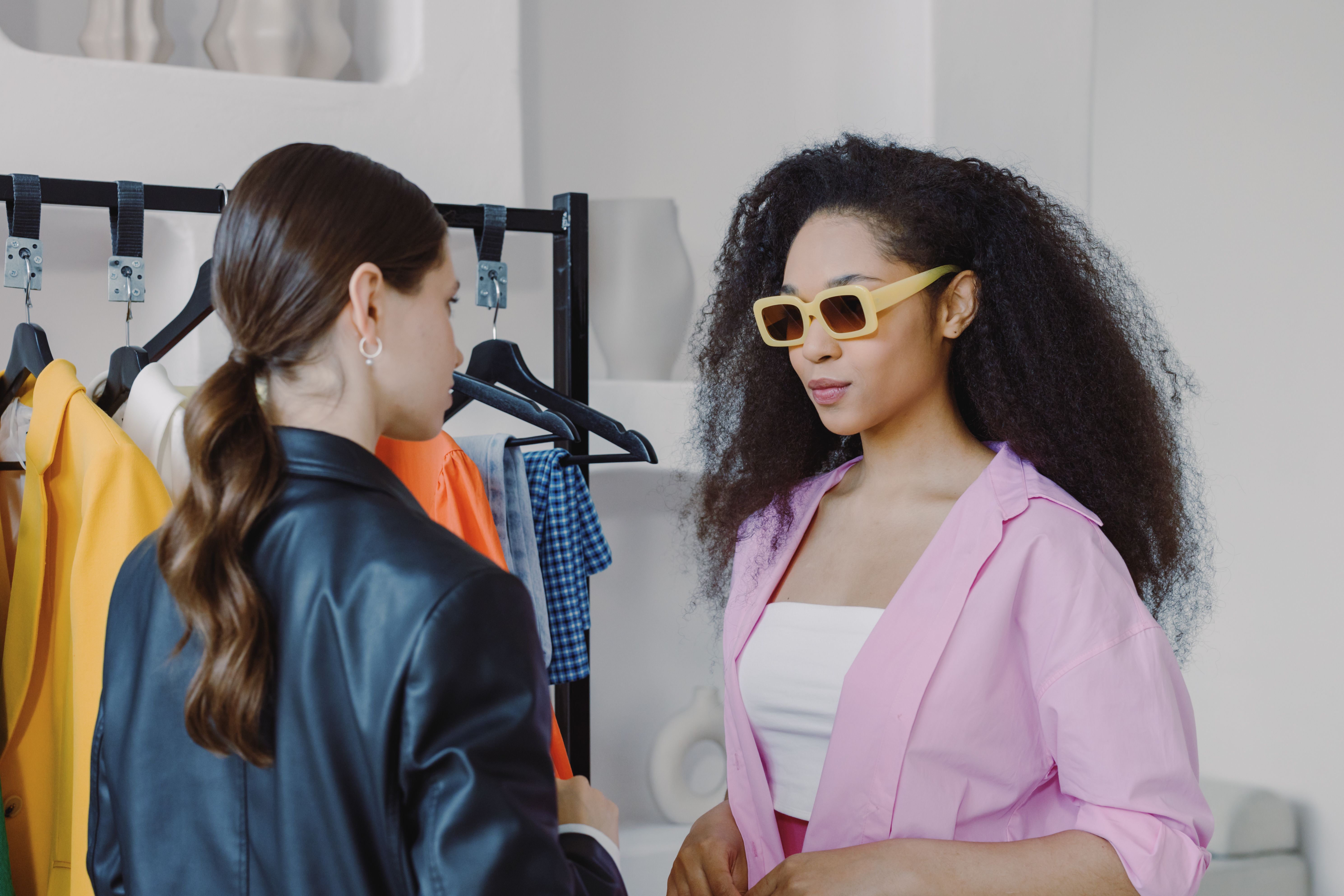 I Asked Petite Fashion Editors: These Are the 7 Transitional Capsule-Wardrobe Pieces They Swear By in Spring — Photo by Ron L