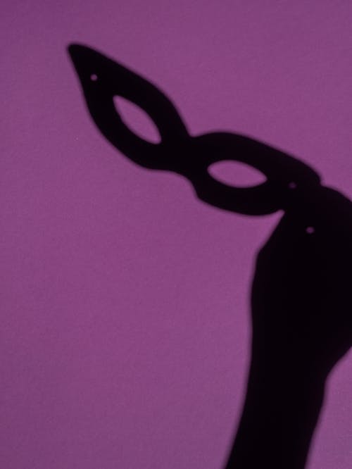 Bezpłatne Darmowe zdjęcie z galerii z cień, fioletowe światło, maska Zdjęcie z galerii