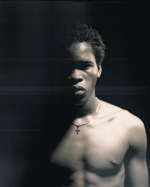 Ilmainen kuvapankkikuva tunnisteilla afroamerikkalainen mies, henkilö, ilman paitaa