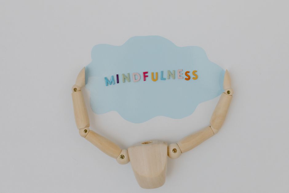 Mindfulness in 2 Minutes: How Micro-Practices Fit Into Your Busiest Days