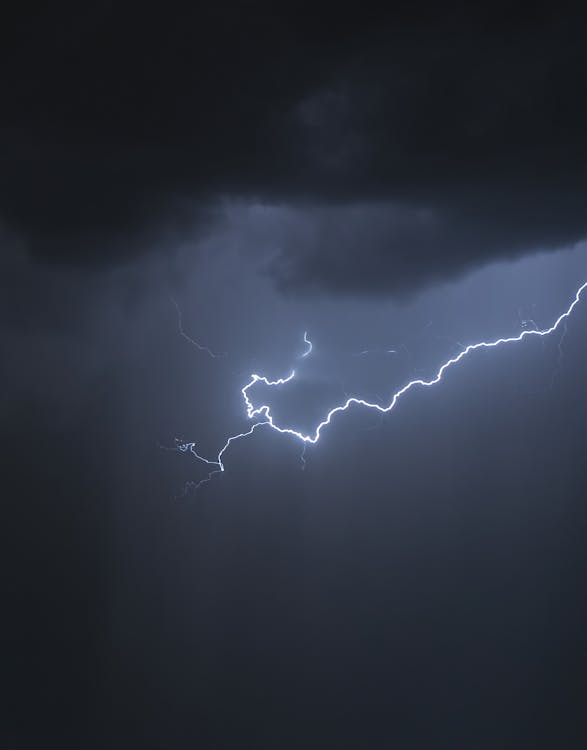 Photograph of a Lightning Bolt · Free Stock Photo