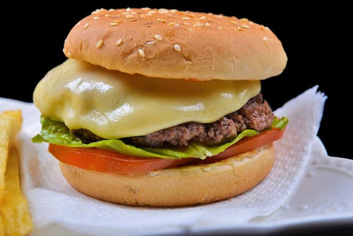 Foto profissional grátis de alimento, almoço, batata frita