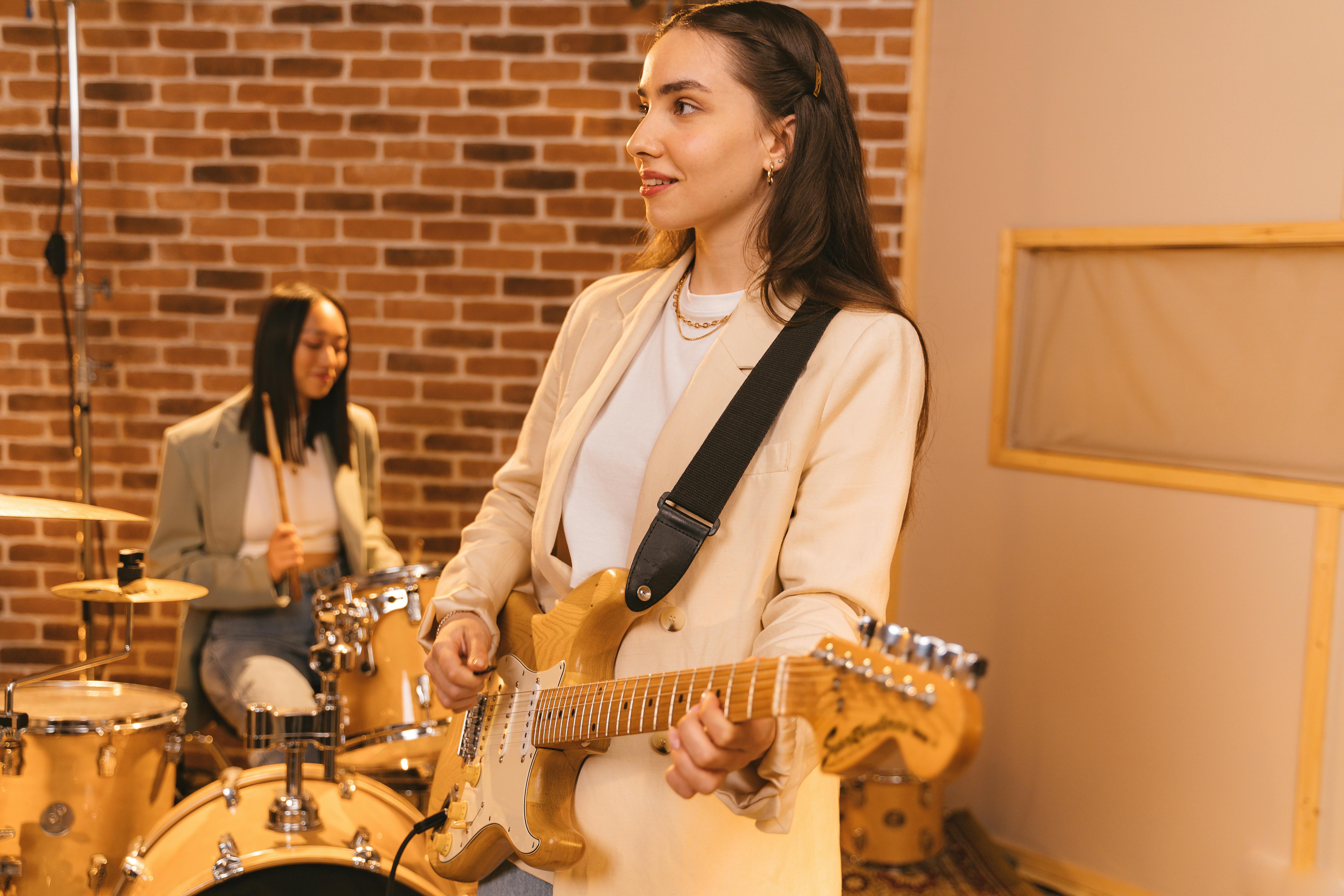 What are basic piano skills?