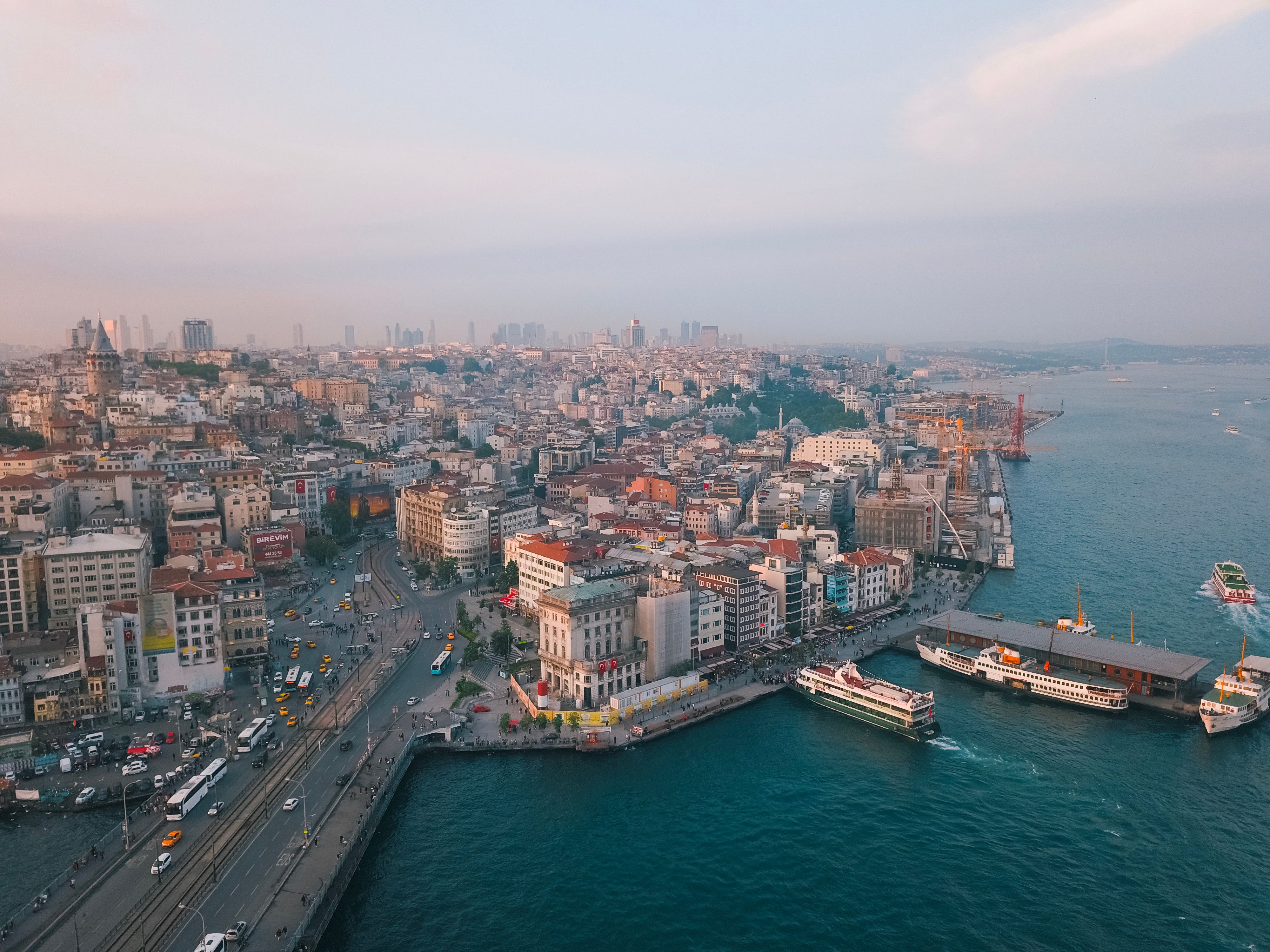 general travel agency — Photo by Azim Keskin on Pexels