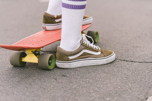 Δωρεάν στοκ φωτογραφιών με skateboard, αθλητικά παπούτσια, άνθρωπος Φωτογραφία από στοκ φωτογραφιών