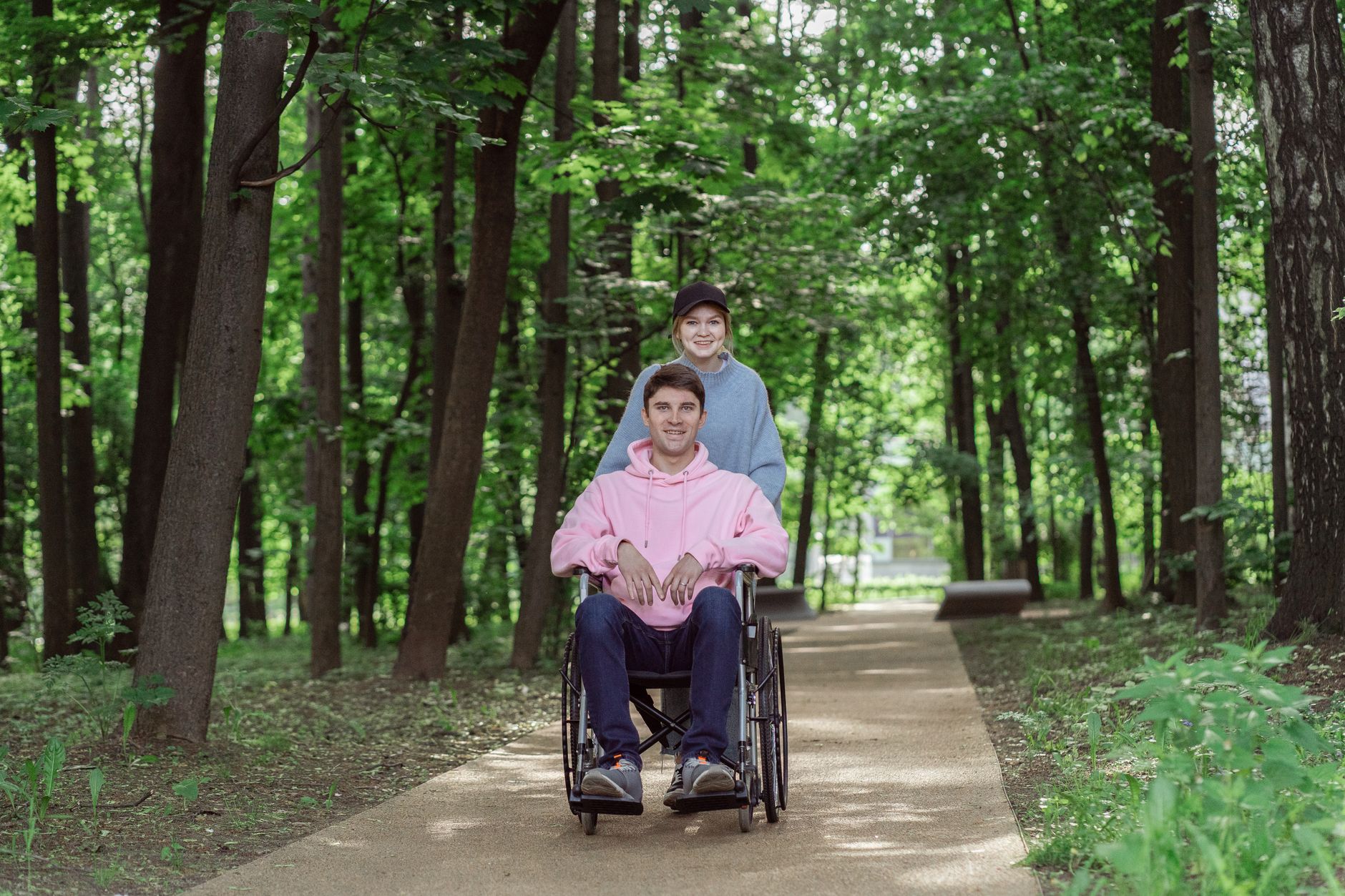 People with disabilities using dating technology